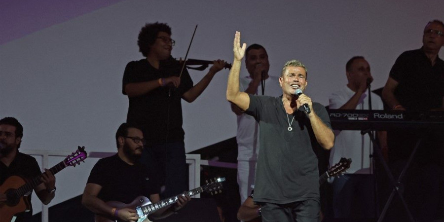 Amr Diab et son groupe