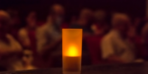Un concert éclairé à la bougie