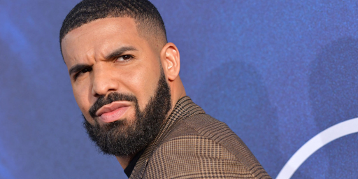 Drake rappeur-compositeur et acteur canadien