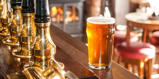 De la bière sans alcool dans un verre